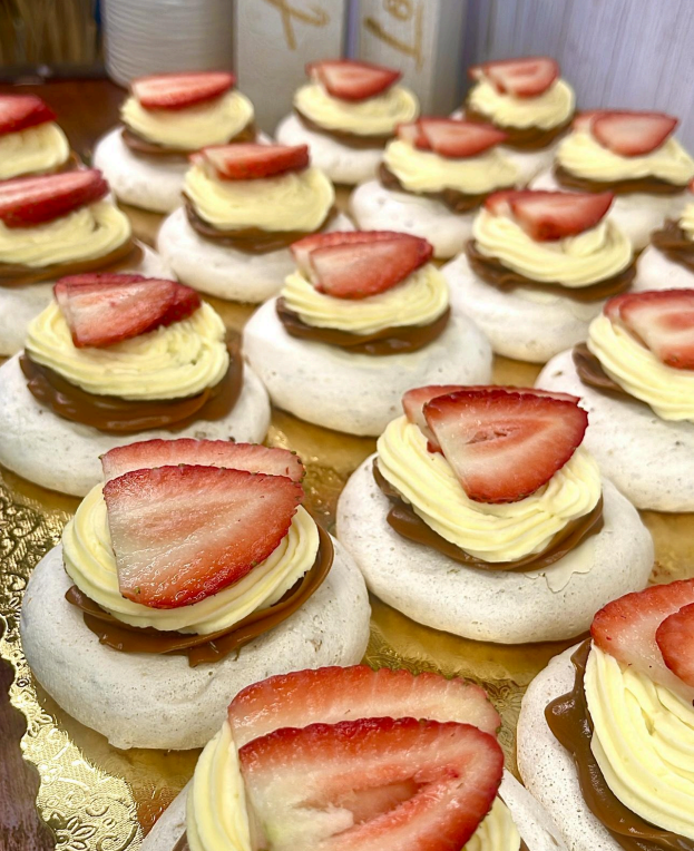 Mini Pavlovas
