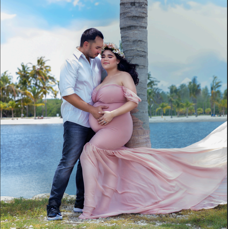 MATERNITY PHOTOSHOOT